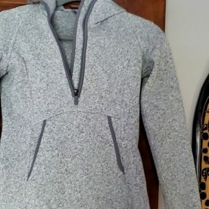 Lululemon hooded size 2 sweatshirt excellent condition
